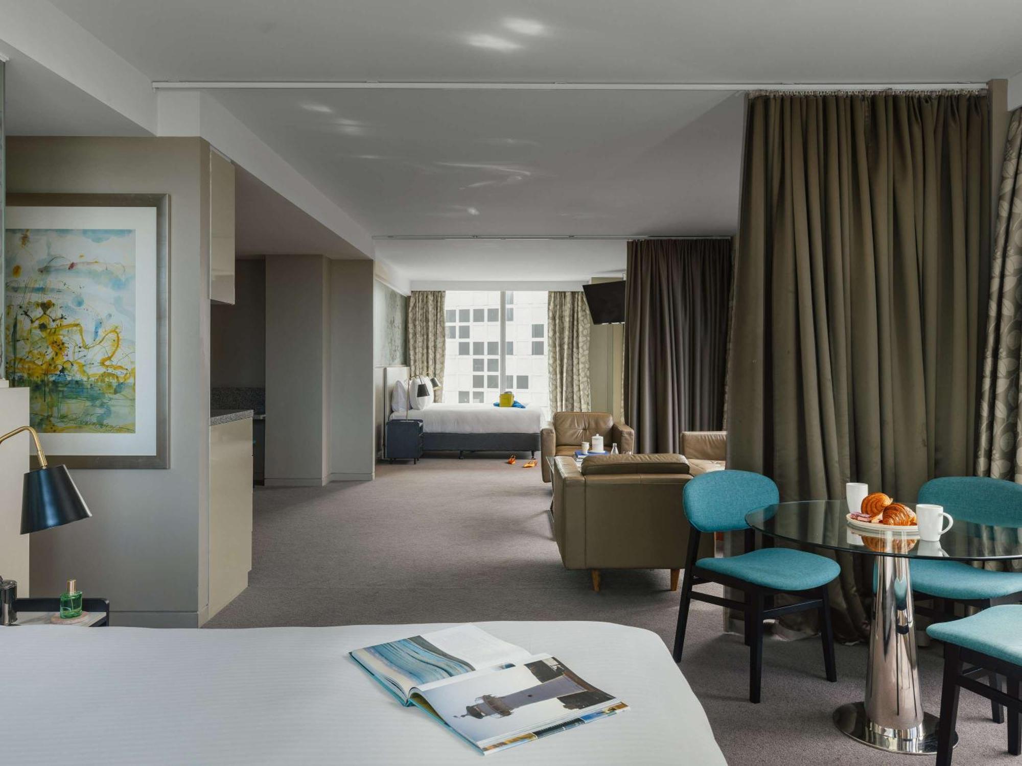 The Olsen Melbourne Art Series Экстерьер фото A suite at the hotel
